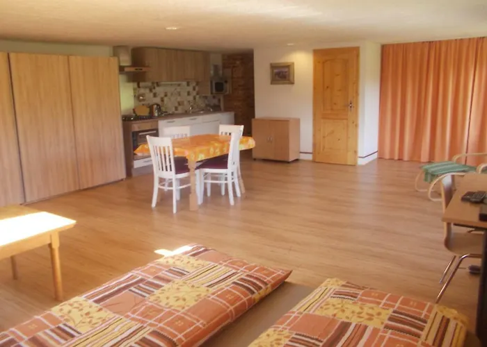 Sumavsky V Zahori Ferienhaus *